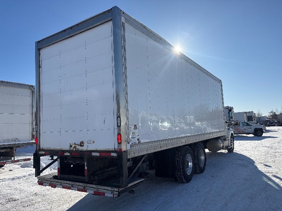Medium Duty Box Truck-Light and Medium Duty Trucks-Freightliner-2020-M211264S-Ottawa-ON-430,101\n\t\tkm-$ 119,000 - Image 12