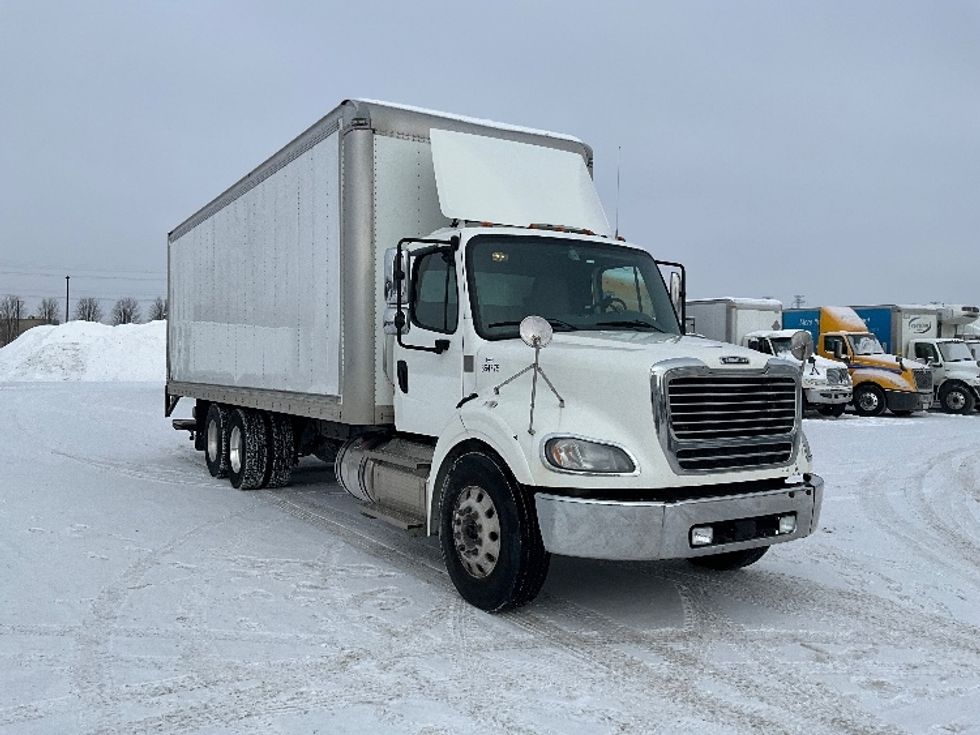 Medium Duty Box Truck-Light and Medium Duty Trucks-Freightliner-2020-M211264S-Ottawa-ON-440,775\n\t\tkm-$ 118,500 - Image 1