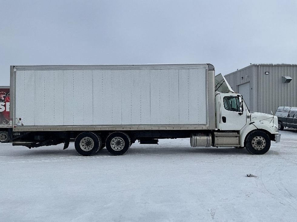 Medium Duty Box Truck-Light and Medium Duty Trucks-Freightliner-2020-M211264S-Ottawa-ON-440,775\n\t\tkm-$ 118,500 - Image 14