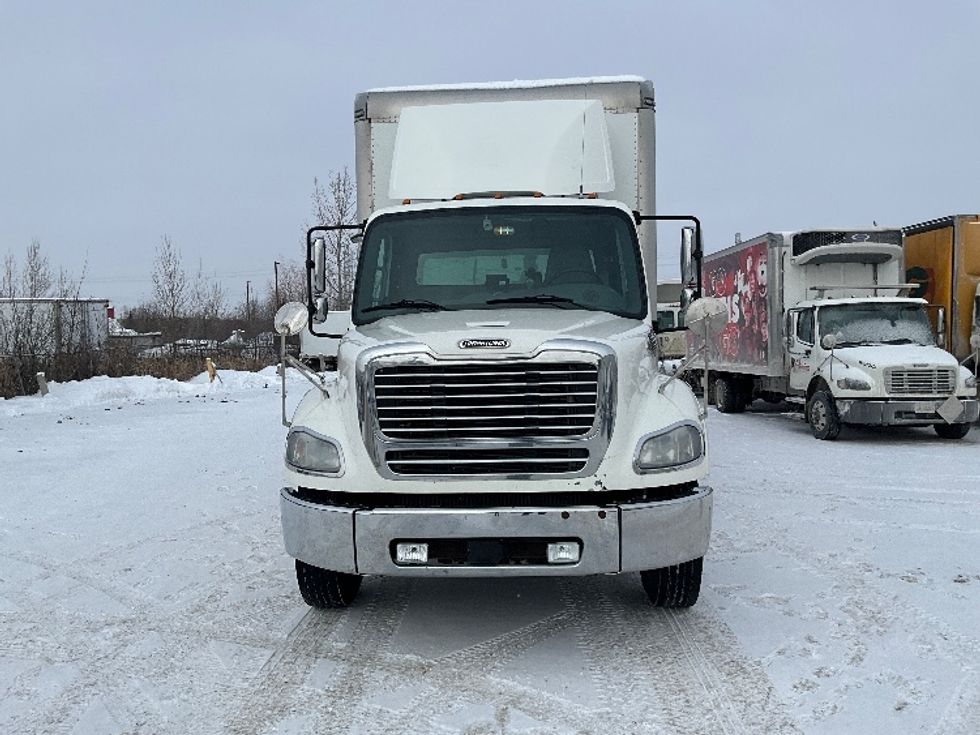 Medium Duty Box Truck-Light and Medium Duty Trucks-Freightliner-2020-M211264S-Ottawa-ON-440,775\n\t\tkm-$ 118,500 - Image 2