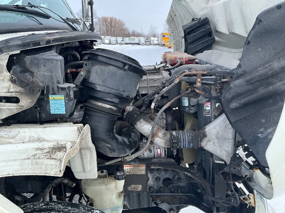 Medium Duty Box Truck-Light and Medium Duty Trucks-Freightliner-2020-M211264S-Ottawa-ON-440,775\n\t\tkm-$ 118,500 - Image 22