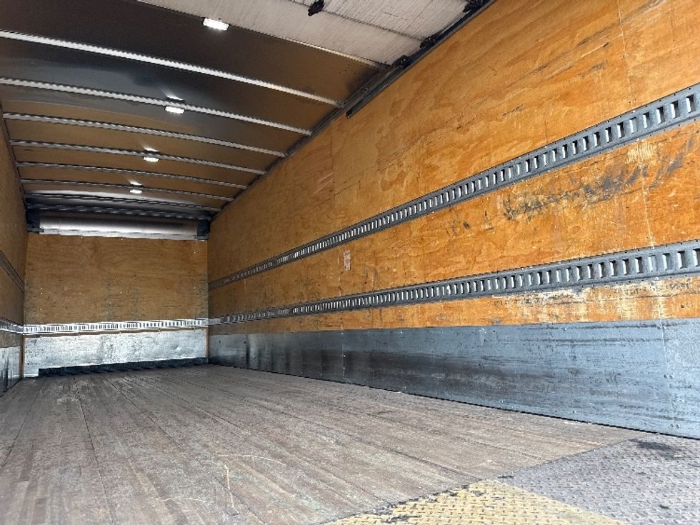 Medium Duty Box Truck-Light and Medium Duty Trucks-Freightliner-2020-M211264S-Phoenix-AZ-323,542\n\t\tmiles-$ 79,500 - Image 11