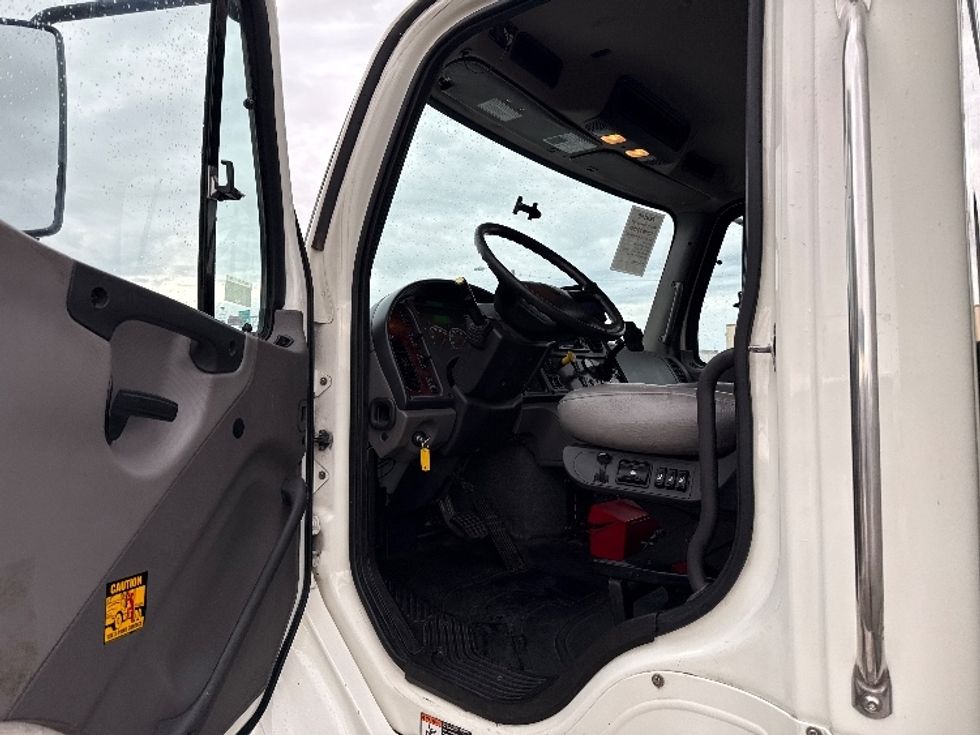 Medium Duty Box Truck-Light and Medium Duty Trucks-Freightliner-2020-M211264S-Phoenix-AZ-323,542\n\t\tmiles-$ 79,500 - Image 15