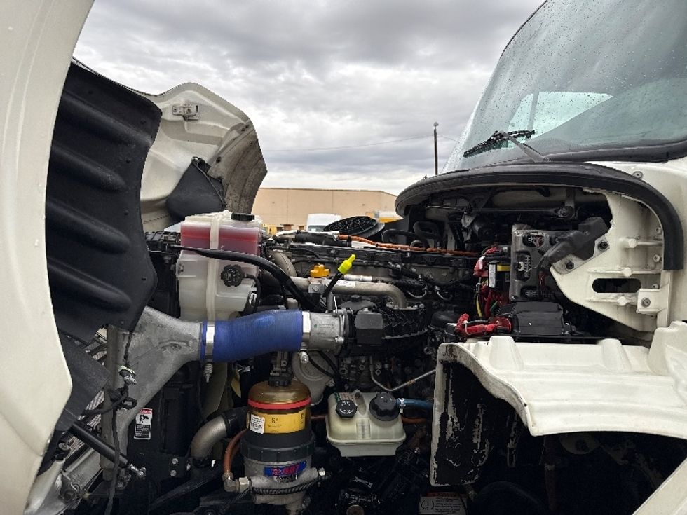 Medium Duty Box Truck-Light and Medium Duty Trucks-Freightliner-2020-M211264S-Phoenix-AZ-323,542\n\t\tmiles-$ 79,500 - Image 22