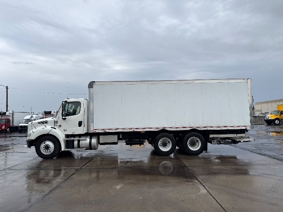 Medium Duty Box Truck-Light and Medium Duty Trucks-Freightliner-2020-M211264S-Phoenix-AZ-323,542\n\t\tmiles-$ 79,500 - Image 4