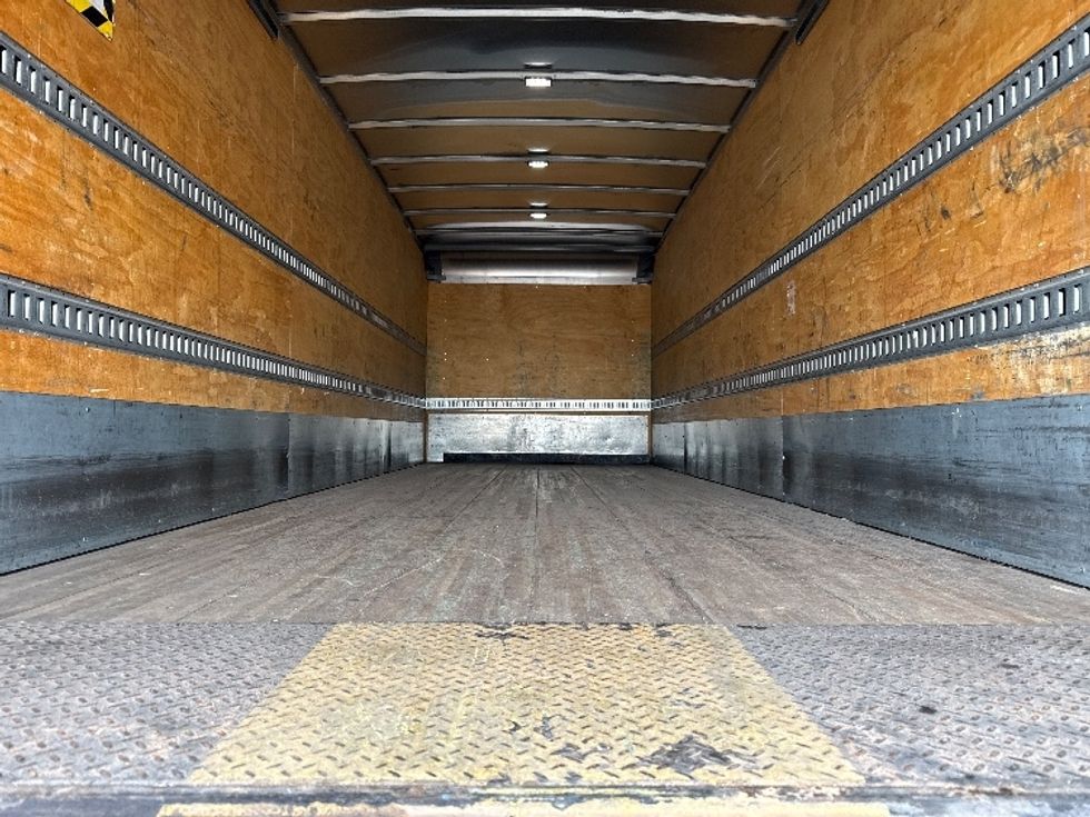 Medium Duty Box Truck-Light and Medium Duty Trucks-Freightliner-2020-M211264S-Phoenix-AZ-323,542\n\t\tmiles-$ 79,500 - Image 9