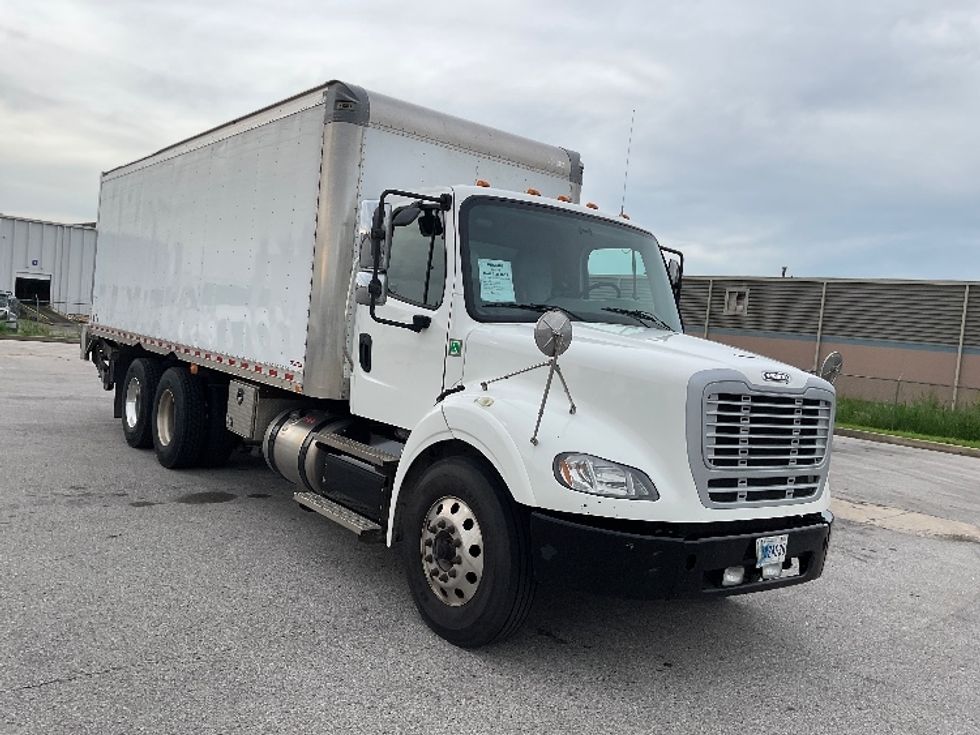 Medium Duty Box Truck-Light and Medium Duty Trucks-Freightliner-2020-M211264S-Poplar Bluff-MO-295,825\n\t\tmiles-$ 84,500 - Image 1
