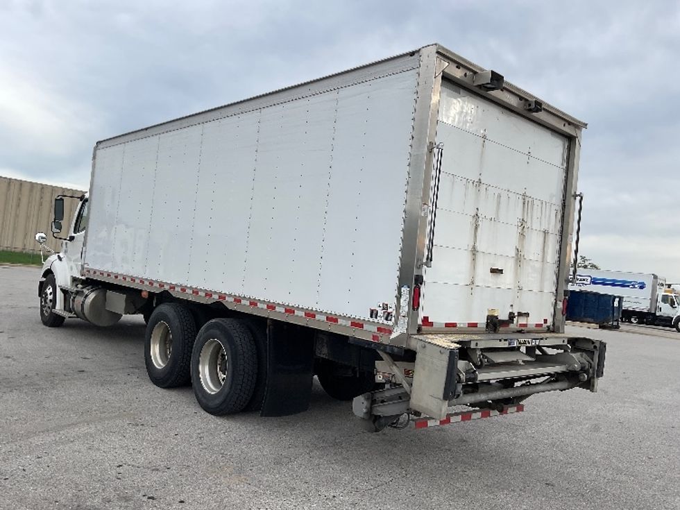 Medium Duty Box Truck-Light and Medium Duty Trucks-Freightliner-2020-M211264S-Poplar Bluff-MO-295,825\n\t\tmiles-$ 84,500 - Image 6