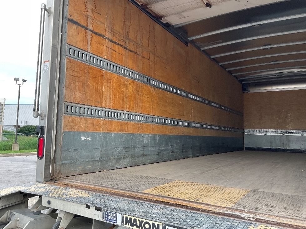 Medium Duty Box Truck-Light and Medium Duty Trucks-Freightliner-2020-M211264S-Poplar Bluff-MO-295,825\n\t\tmiles-$ 84,500 - Image 11
