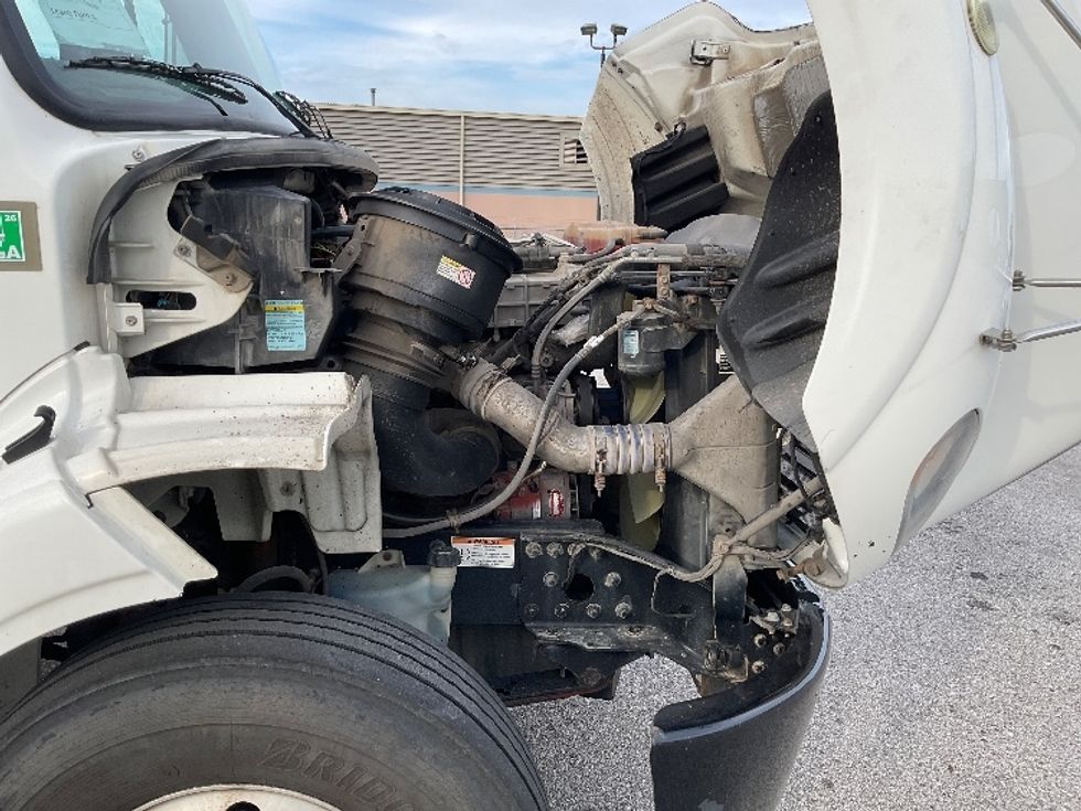 Medium Duty Box Truck-Light and Medium Duty Trucks-Freightliner-2020-M211264S-Poplar Bluff-MO-295,825\n\t\tmiles-$ 84,500 - Image 23