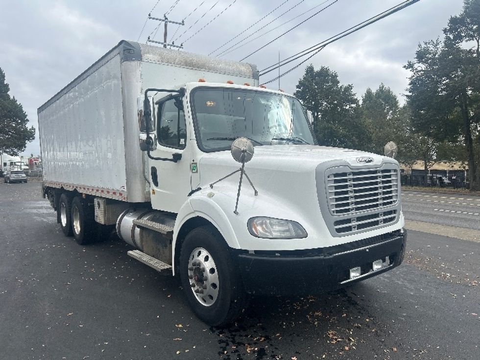 Medium Duty Box Truck-Light and Medium Duty Trucks-Freightliner-2020-M211264S-Portland-OR-276,240\n\t\tmiles-$ 81,750 - Image 1