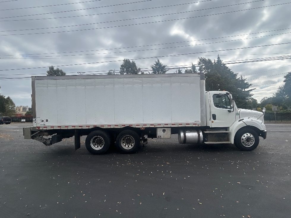 Medium Duty Box Truck-Light and Medium Duty Trucks-Freightliner-2020-M211264S-Portland-OR-276,240\n\t\tmiles-$ 81,750 - Image 15