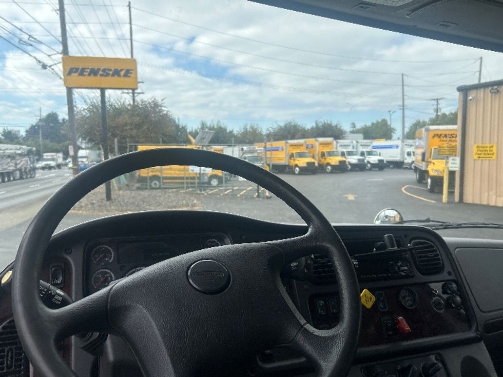 Medium Duty Box Truck-Light and Medium Duty Trucks-Freightliner-2020-M211264S-Portland-OR-276,240\n\t\tmiles-$ 81,750 - Image 18