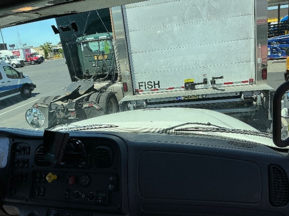 Medium Duty Box Truck-Light and Medium Duty Trucks-Freightliner-2020-M211264S-Sacramento-CA-325,527\n\t\tmiles-$ 84,500 - Image 21