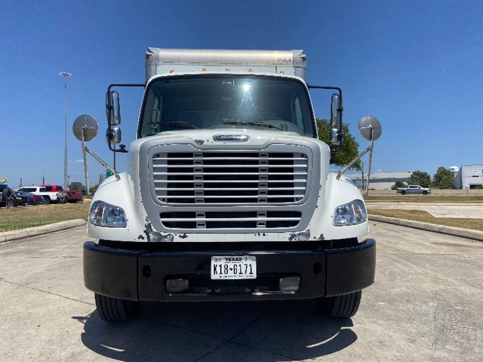 Medium Duty Box Truck-Light and Medium Duty Trucks-Freightliner-2020-M211264S-San Antonio-TX-273,993\n\t\tmiles-$ 82,000 - Image 2