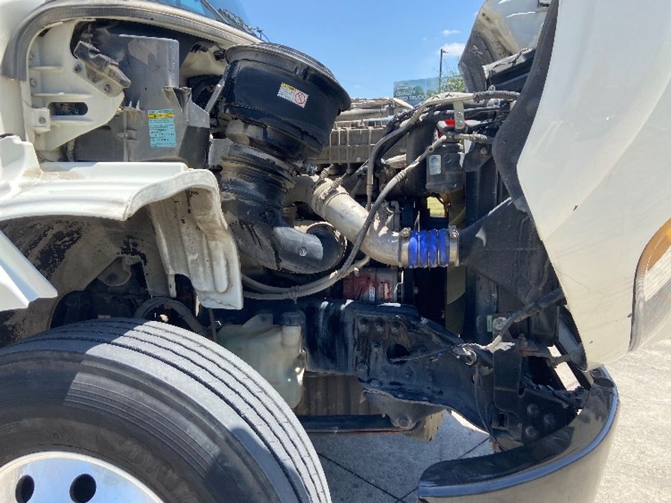 Medium Duty Box Truck-Light and Medium Duty Trucks-Freightliner-2020-M211264S-San Antonio-TX-273,993\n\t\tmiles-$ 82,000 - Image 23