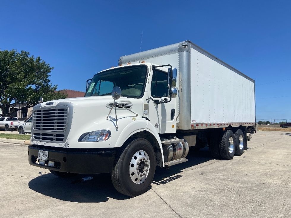 Medium Duty Box Truck-Light and Medium Duty Trucks-Freightliner-2020-M211264S-San Antonio-TX-292,653\n\t\tmiles-$ 86,000 - Image 3