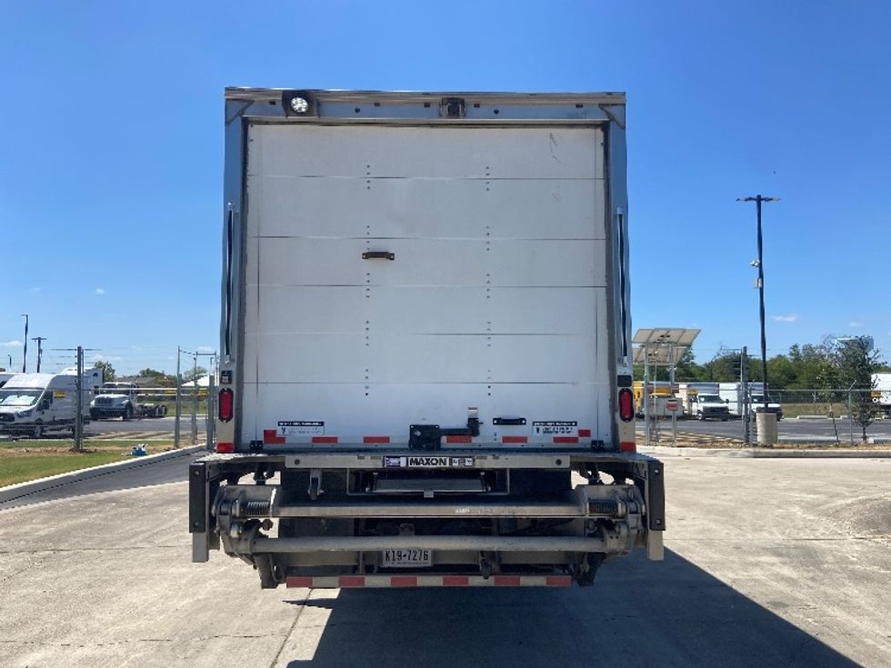 Medium Duty Box Truck-Light and Medium Duty Trucks-Freightliner-2020-M211264S-San Antonio-TX-292,653\n\t\tmiles-$ 86,000 - Image 7