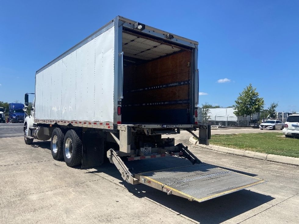 Medium Duty Box Truck-Light and Medium Duty Trucks-Freightliner-2020-M211264S-San Antonio-TX-292,653\n\t\tmiles-$ 86,000 - Image 9