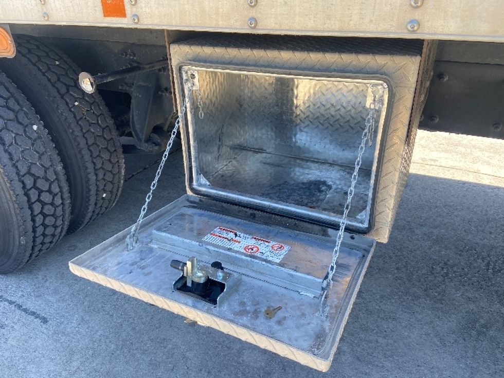 Medium Duty Box Truck-Light and Medium Duty Trucks-Freightliner-2020-M211264S-San Antonio-TX-292,653\n\t\tmiles-$ 86,000 - Image 27