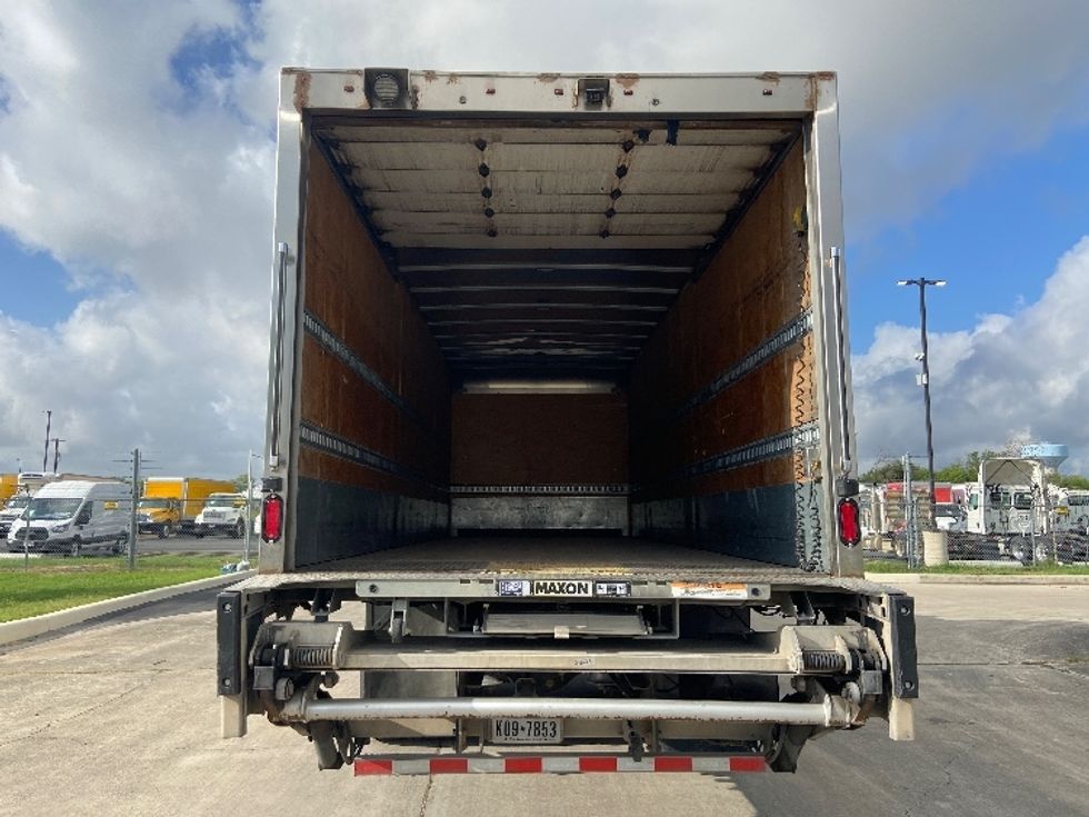 Medium Duty Box Truck-Light and Medium Duty Trucks-Freightliner-2020-M211264S-San Antonio-TX-334,645\n\t\tmiles-$ 79,250 - Image 8