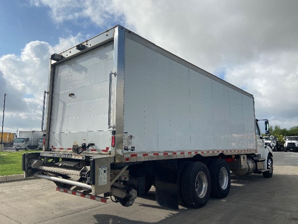 Medium Duty Box Truck-Light and Medium Duty Trucks-Freightliner-2020-M211264S-San Antonio-TX-334,645\n\t\tmiles-$ 79,250 - Image 13