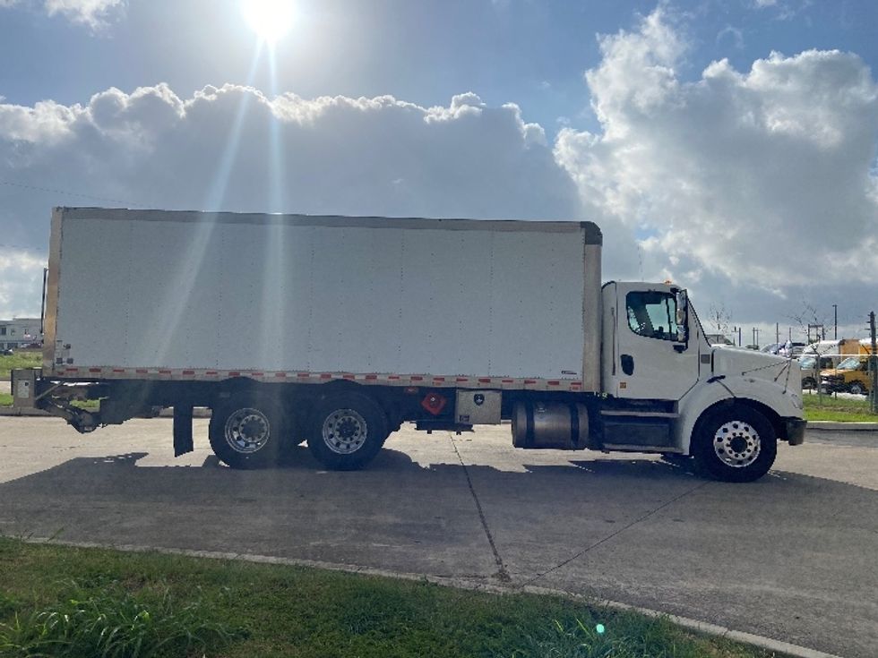 Medium Duty Box Truck-Light and Medium Duty Trucks-Freightliner-2020-M211264S-San Antonio-TX-334,645\n\t\tmiles-$ 79,250 - Image 15