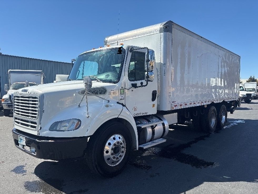 Medium Duty Box Truck-Light and Medium Duty Trucks-Freightliner-2020-M211264S-West Sacramento-CA-325,702\n\t\tmiles-$ 80,250 - Image 3