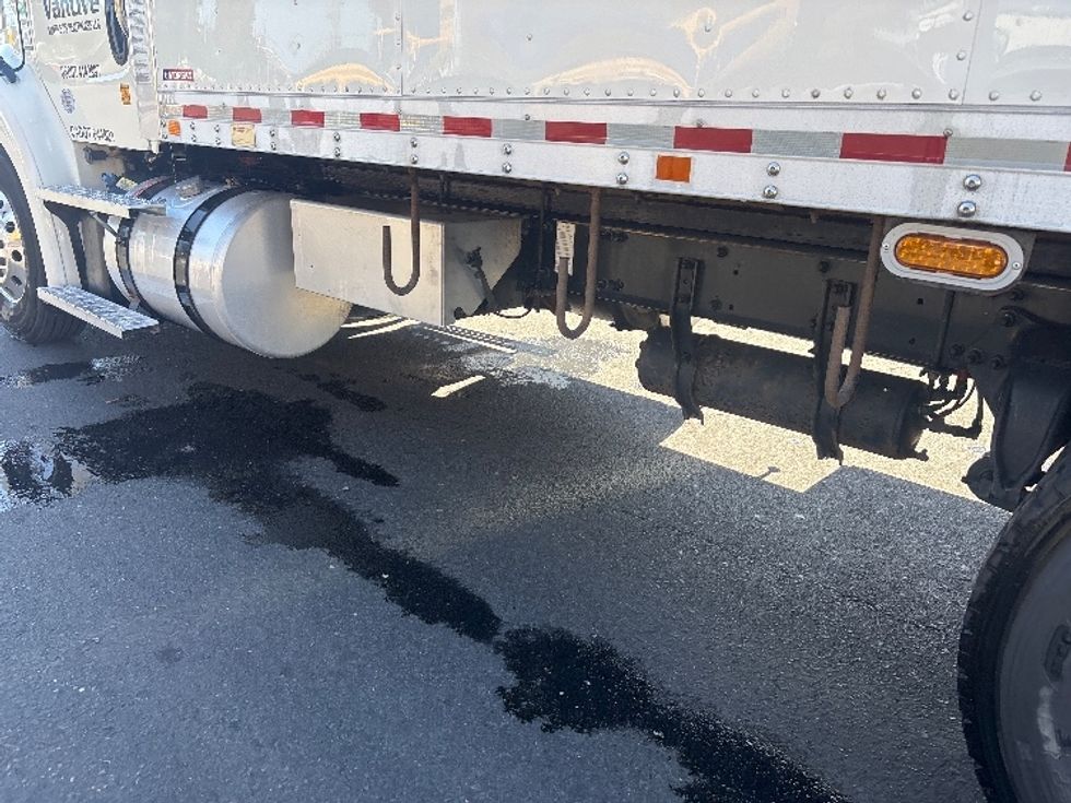 Medium Duty Box Truck-Light and Medium Duty Trucks-Freightliner-2020-M211264S-West Sacramento-CA-325,702\n\t\tmiles-$ 80,250 - Image 5