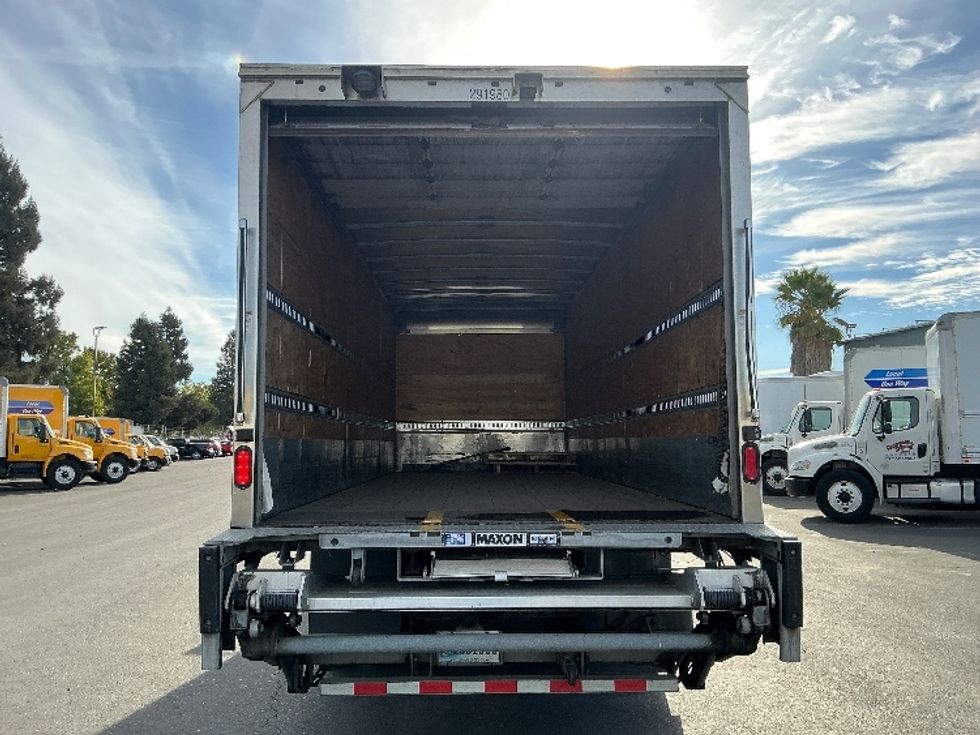Medium Duty Box Truck-Light and Medium Duty Trucks-Freightliner-2020-M211264S-West Sacramento-CA-334,491\n\t\tmiles-$ 80,000 - Image 8