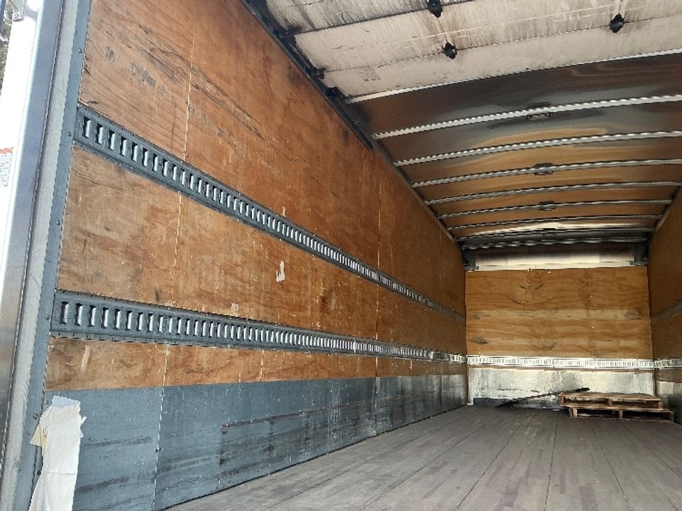 Medium Duty Box Truck-Light and Medium Duty Trucks-Freightliner-2020-M211264S-West Sacramento-CA-334,491\n\t\tmiles-$ 80,000 - Image 11