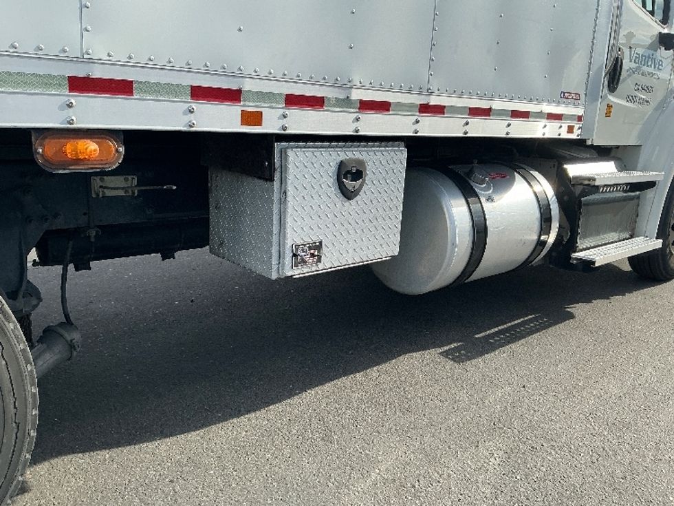 Medium Duty Box Truck-Light and Medium Duty Trucks-Freightliner-2020-M211264S-West Sacramento-CA-334,491\n\t\tmiles-$ 80,000 - Image 14