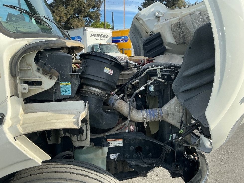 Medium Duty Box Truck-Light and Medium Duty Trucks-Freightliner-2020-M211264S-West Sacramento-CA-334,491\n\t\tmiles-$ 80,000 - Image 23
