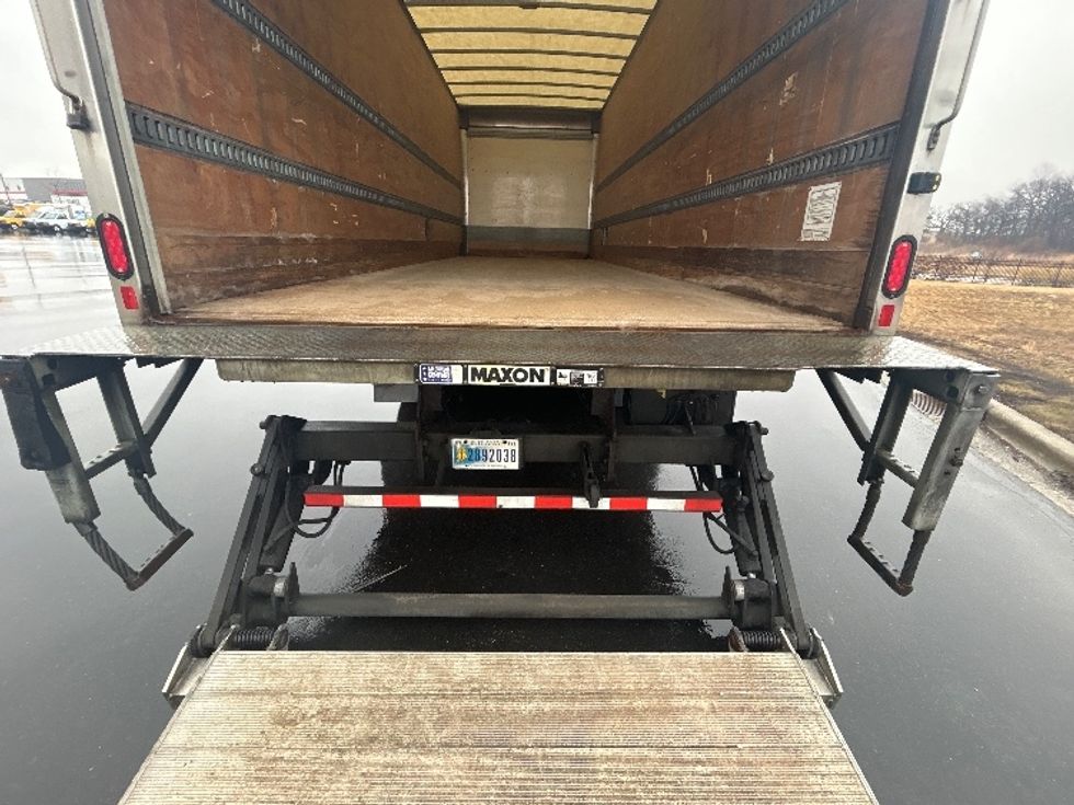 Medium Duty Box Truck-Light and Medium Duty Trucks-Freightliner-2020-M211264S-Windsor-WI-355,463\n\t\tmiles-$ 88,500 - Image 10