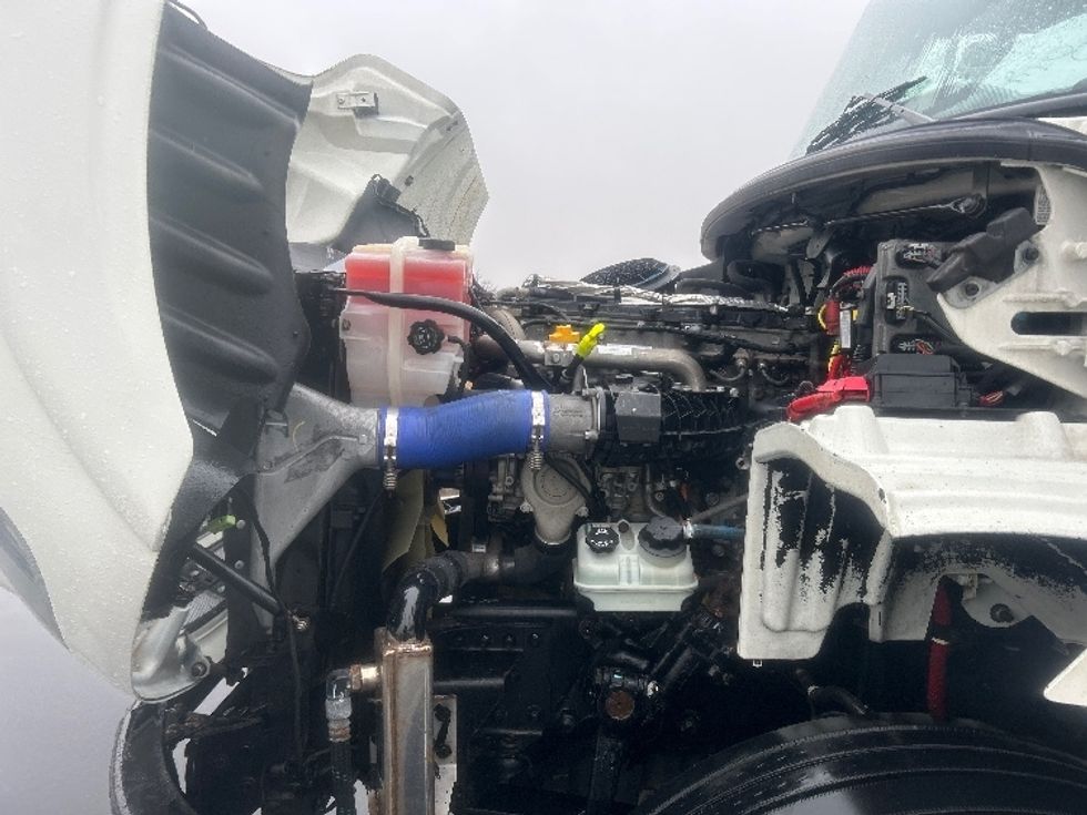 Medium Duty Box Truck-Light and Medium Duty Trucks-Freightliner-2020-M211264S-Windsor-WI-355,463\n\t\tmiles-$ 88,500 - Image 24