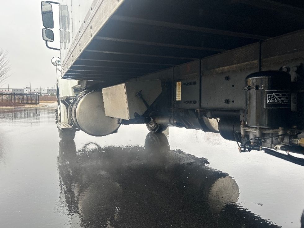 Medium Duty Box Truck-Light and Medium Duty Trucks-Freightliner-2020-M211264S-Windsor-WI-355,463\n\t\tmiles-$ 88,500 - Image 5
