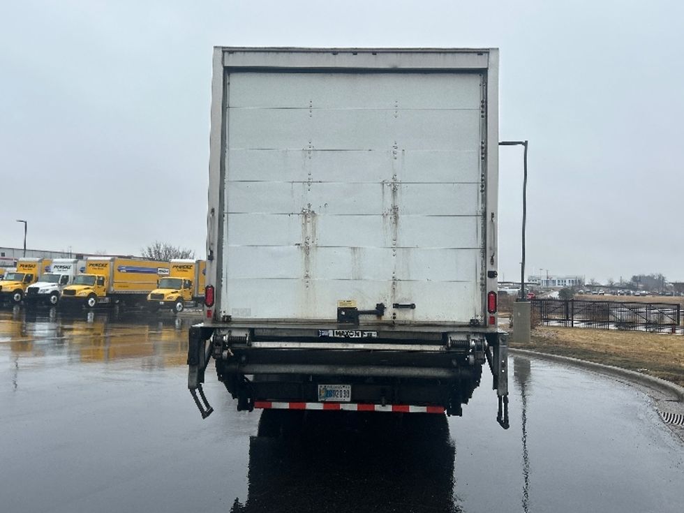 Medium Duty Box Truck-Light and Medium Duty Trucks-Freightliner-2020-M211264S-Windsor-WI-355,463\n\t\tmiles-$ 88,500 - Image 7