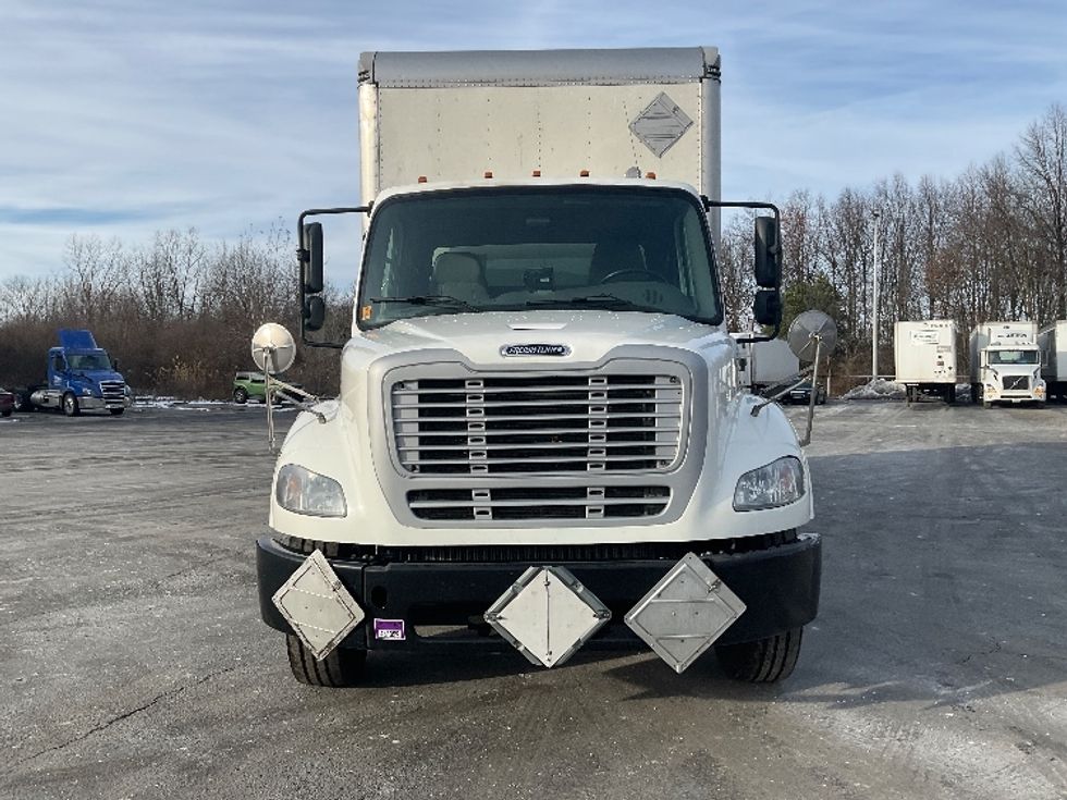 Medium Duty Box Truck-Light and Medium Duty Trucks-Freightliner-2020-M211264S-Youngstown-OH-250,724\n\t\tmiles-$ 89,000 - Image 2