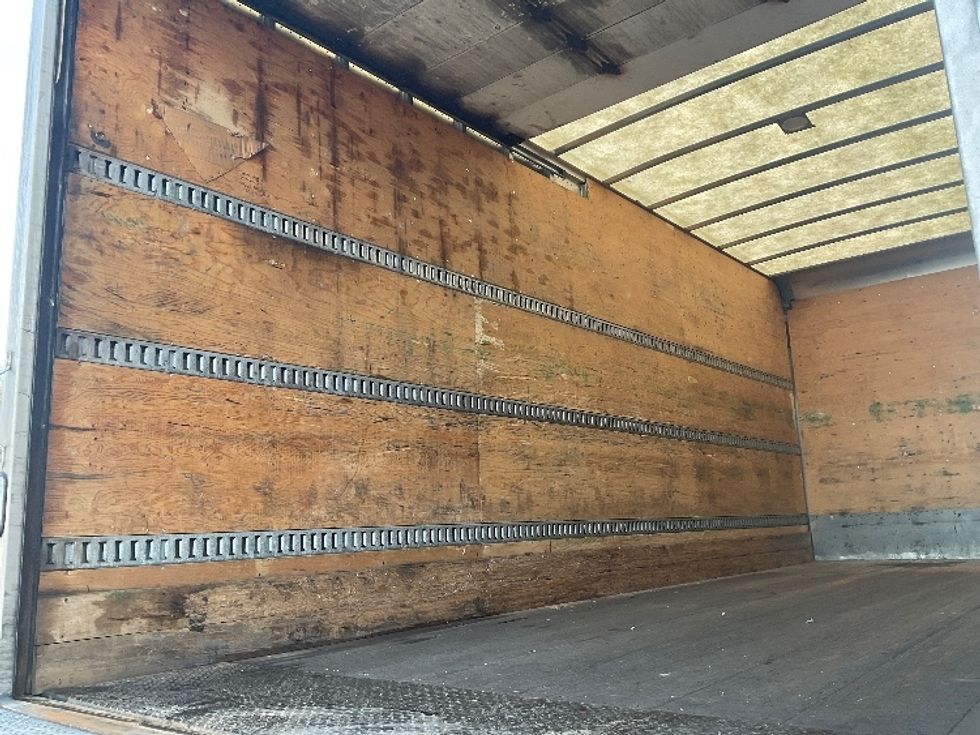 Medium Duty Box Truck-Light and Medium Duty Trucks-Freightliner-2020-M211264S-Youngstown-OH-250,724\n\t\tmiles-$ 89,000 - Image 11