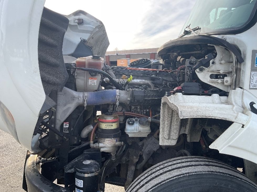 Medium Duty Box Truck-Light and Medium Duty Trucks-Freightliner-2020-M211264S-Youngstown-OH-250,724\n\t\tmiles-$ 89,000 - Image 24