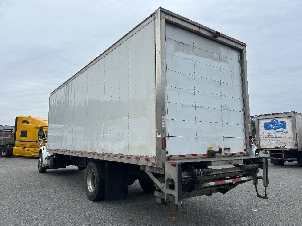 Medium Duty Box Truck-Light and Medium Duty Trucks-Freightliner-2021-M2-Abbotsford-BC-236,821\n\t\tkm-$ 79,750 - Image 6