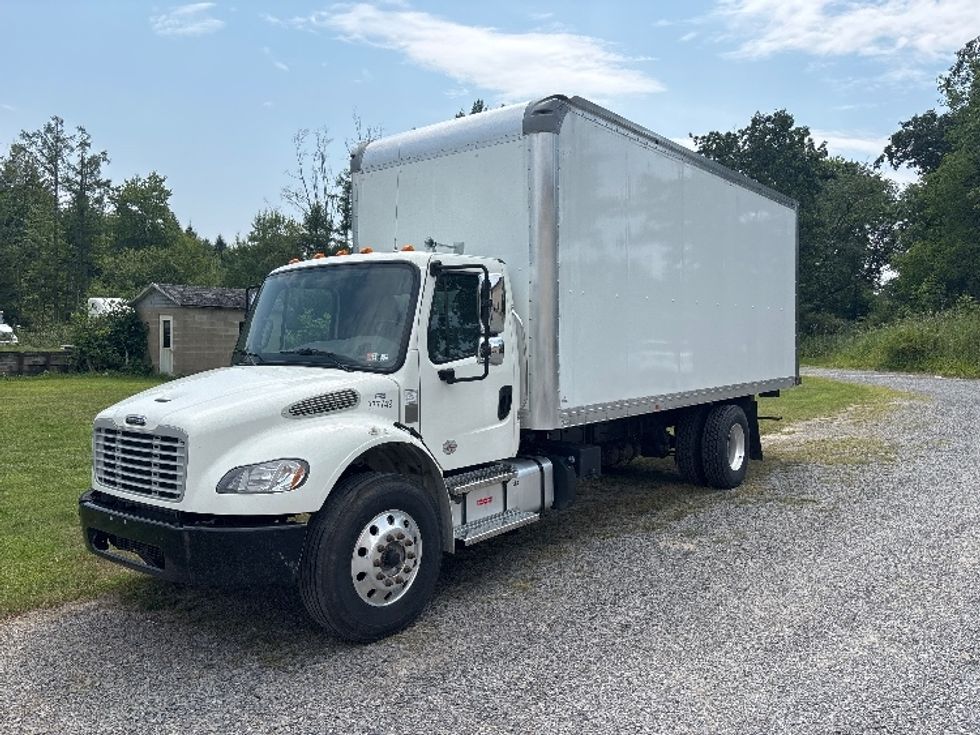 Medium Duty Box Truck-Light and Medium Duty Trucks-Freightliner-2021-M2-Akron-OH-143,200\n\t\tmiles-$ 54,500 - Image 3