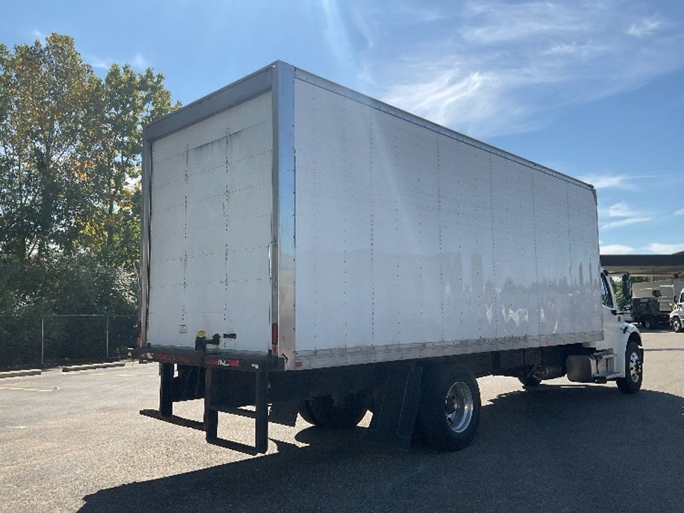 Medium Duty Box Truck-Light and Medium Duty Trucks-Freightliner-2021-M2-Akron-OH-231,450\n\t\tmiles-$ 45,250 - Image 13