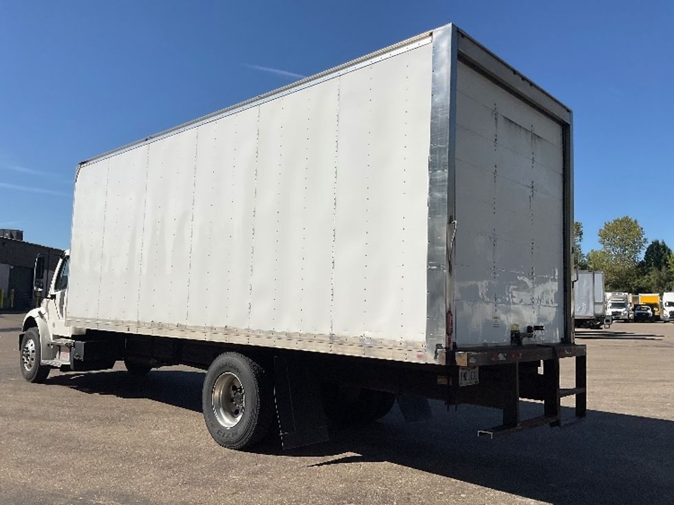 Medium Duty Box Truck-Light and Medium Duty Trucks-Freightliner-2021-M2-Akron-OH-231,450\n\t\tmiles-$ 45,250 - Image 6