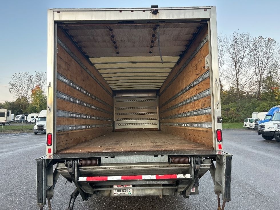 Medium Duty Box Truck-Light and Medium Duty Trucks-Freightliner-2021-M2-Akron-OH-257,129\n\t\tmiles-$ 40,750 - Image 8
