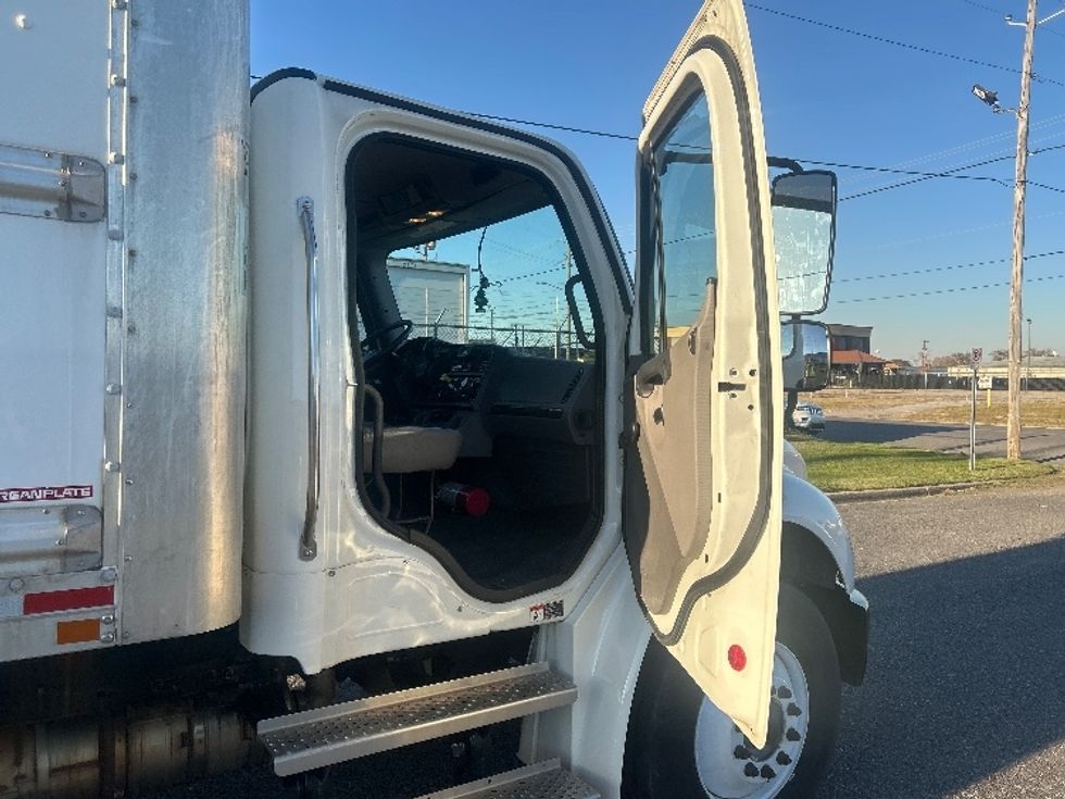 Medium Duty Box Truck-Light and Medium Duty Trucks-Freightliner-2021-M2-Alabaster-AL-263,664\n\t\tmiles-$ 46,500 - Image 20