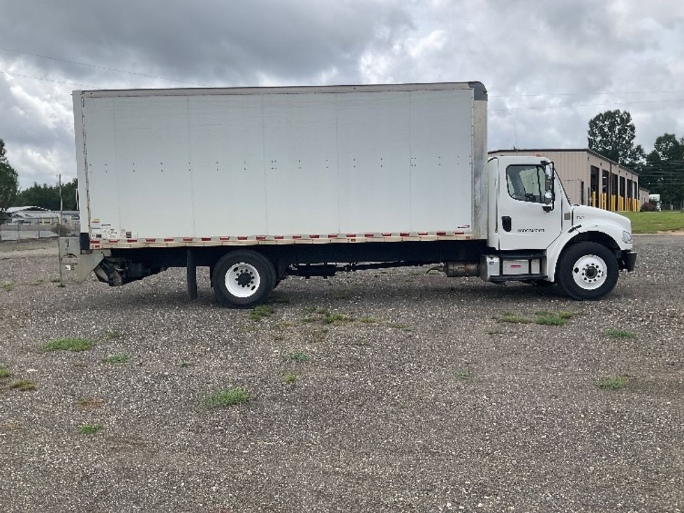 Medium Duty Box Truck-Light and Medium Duty Trucks-Freightliner-2021-M2-Albany-GA-147,955\n\t\tmiles-$ 54,500 - Image 15