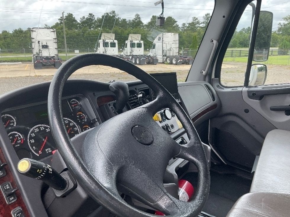 Medium Duty Box Truck-Light and Medium Duty Trucks-Freightliner-2021-M2-Albany-GA-147,955\n\t\tmiles-$ 54,500 - Image 17