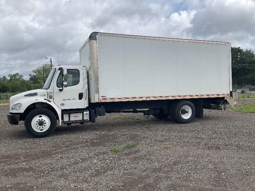 Medium Duty Box Truck-Light and Medium Duty Trucks-Freightliner-2021-M2-Albany-GA-147,955\n\t\tmiles-$ 54,500 - Image 4