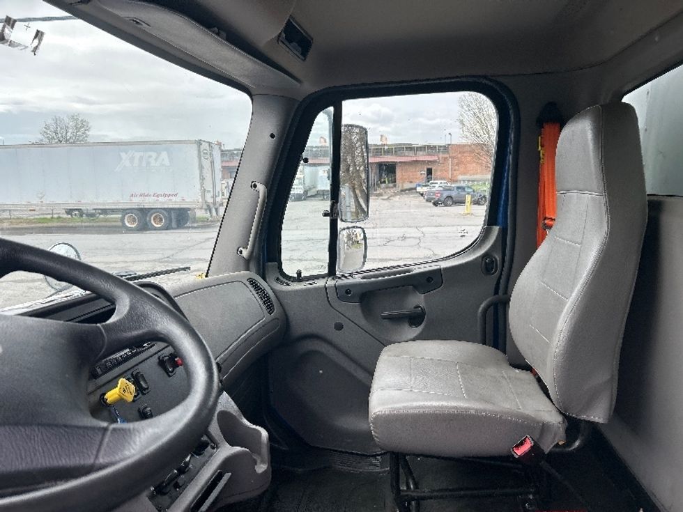 Medium Duty Box Truck-Light and Medium Duty Trucks-Freightliner-2021-M2-Albany-NY-174,334\n\t\tmiles-$ 55,250 - Image 19